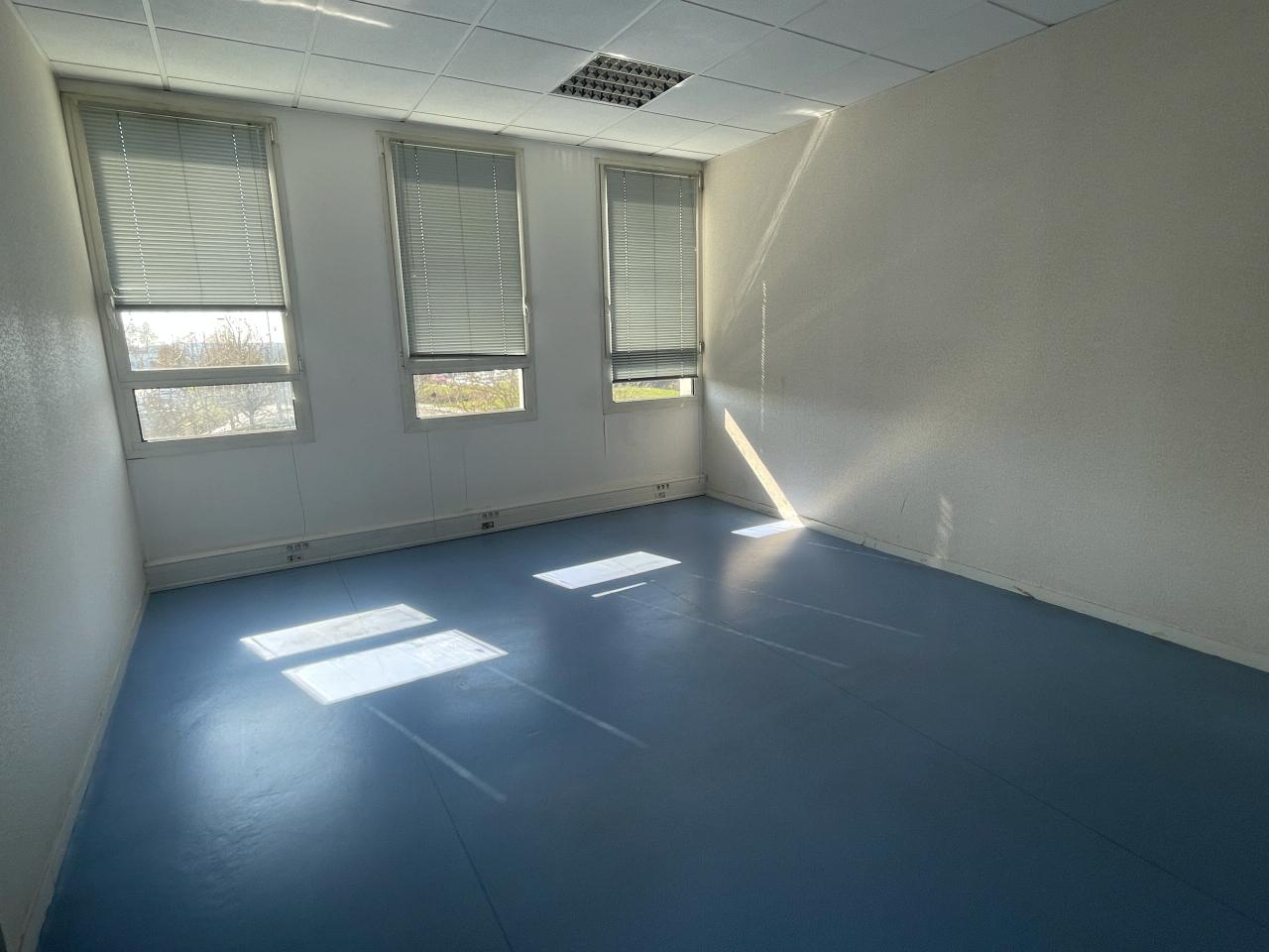 Bureau Rennes 450m² Location bureau Rennes Ille-et-Vilaine OLBUR2315161 4